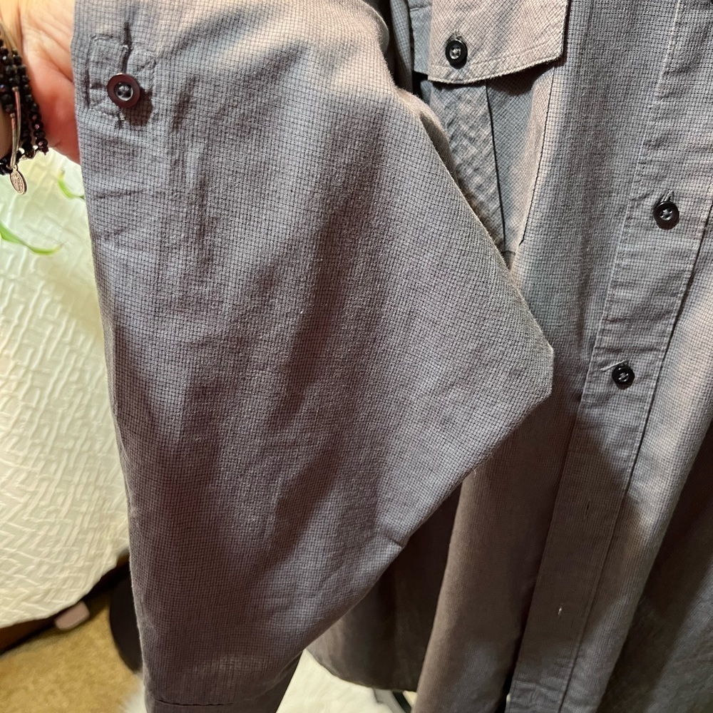 Axist button up - Picture 8 of 9
